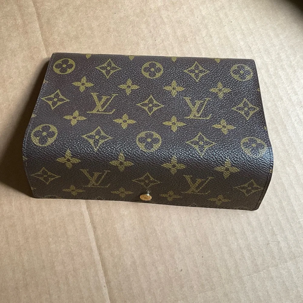 ✅AUTHENTIC LONG SARAH WALLET LOUIS VUITTON - Picture 12 of 13